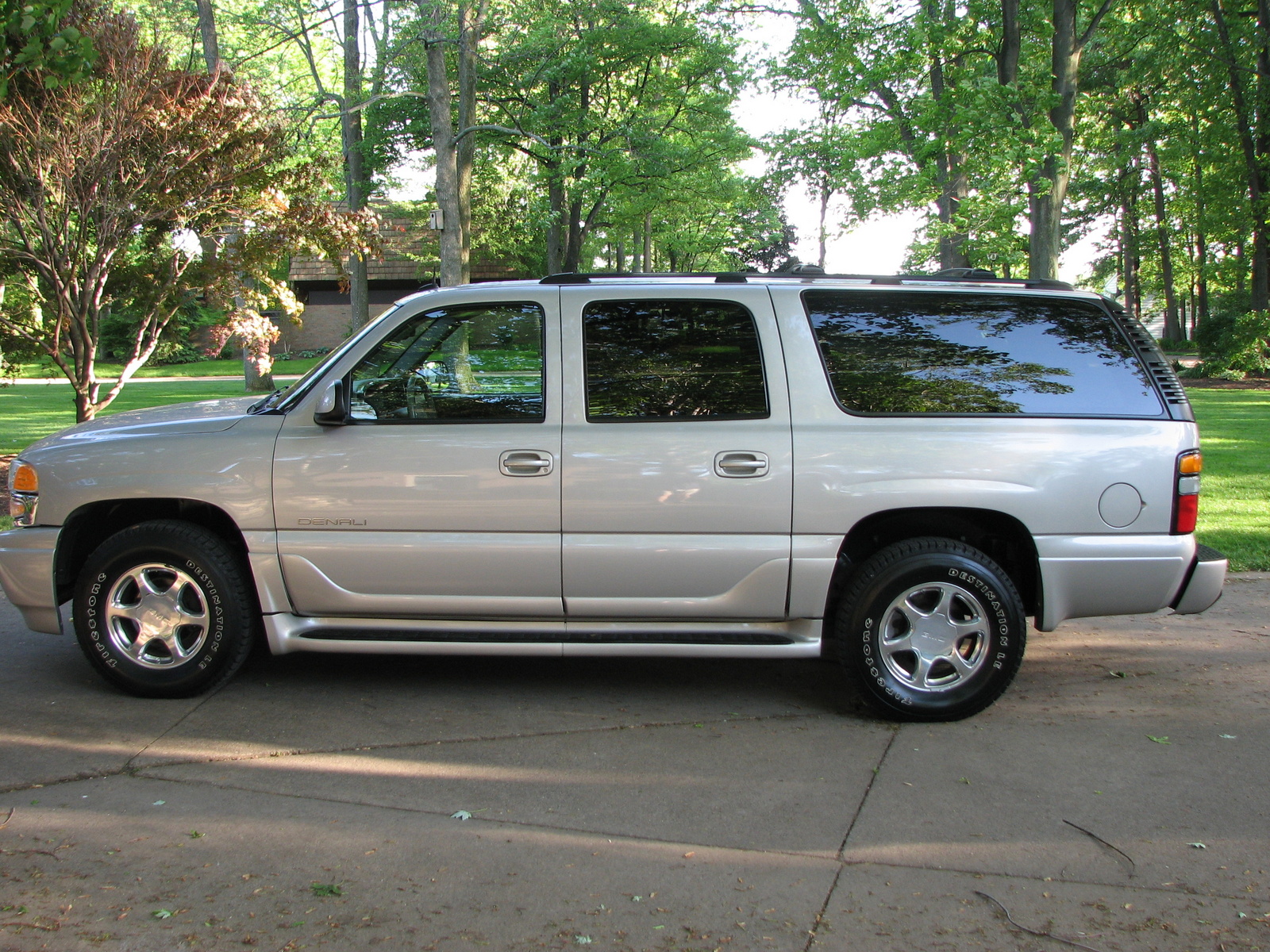 2004 Gmc yukon xl denali awd reviews #3