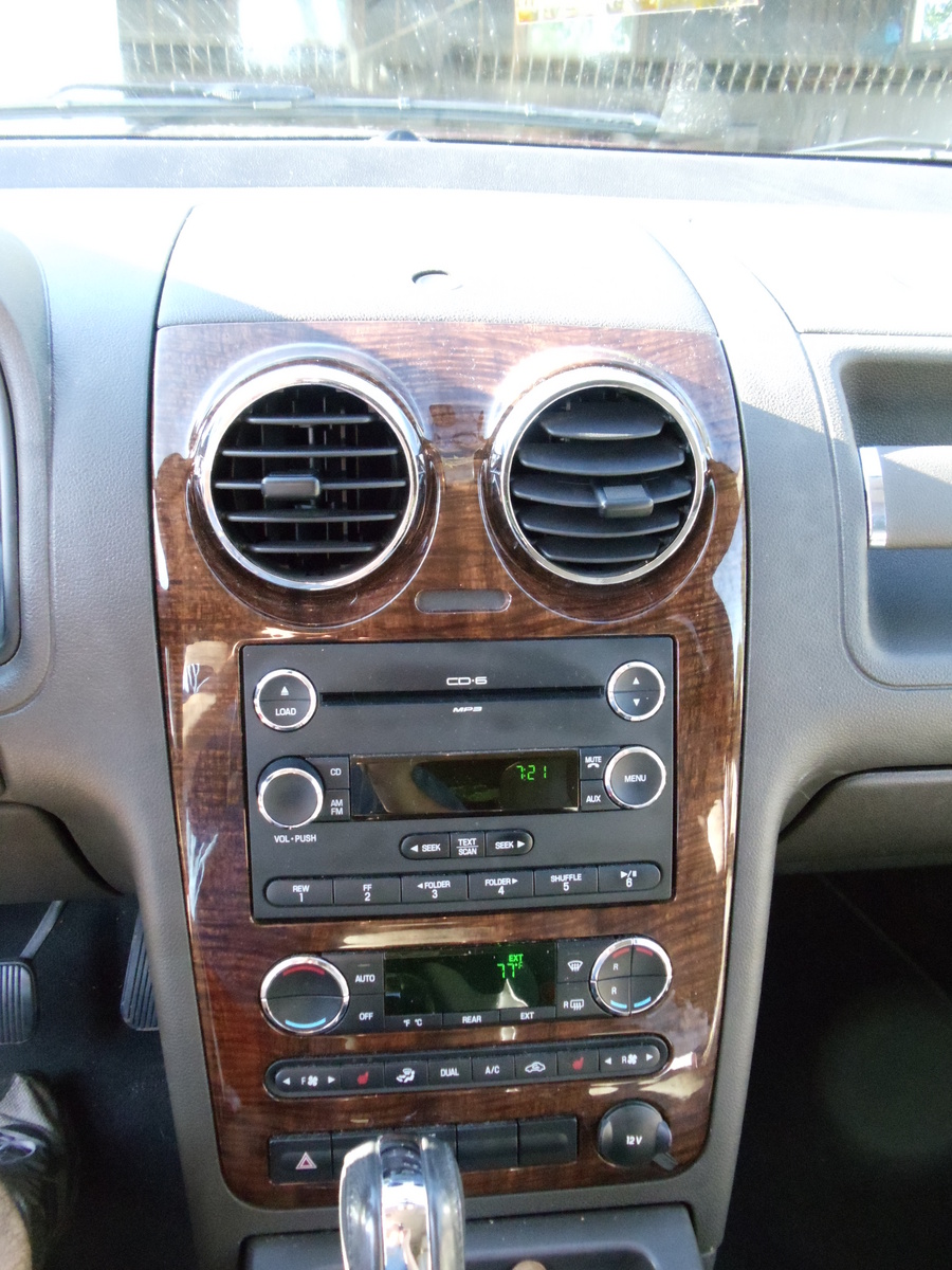Ford Taurus X - Interior Pictures - 2008 Ford Taurus X Limited AWD ...