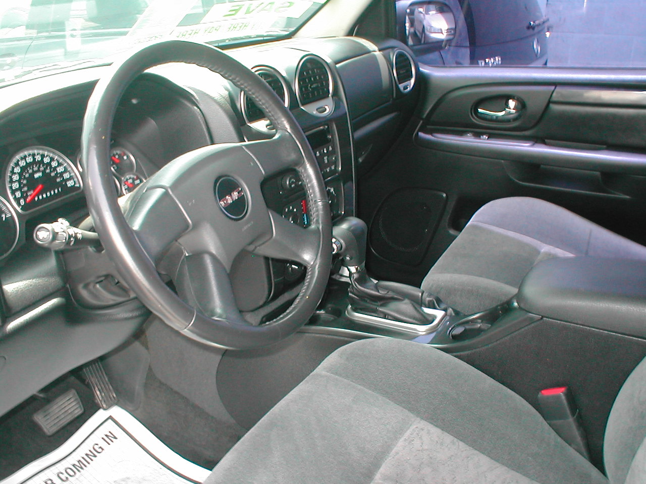 2007 Gmc envoy interior #3