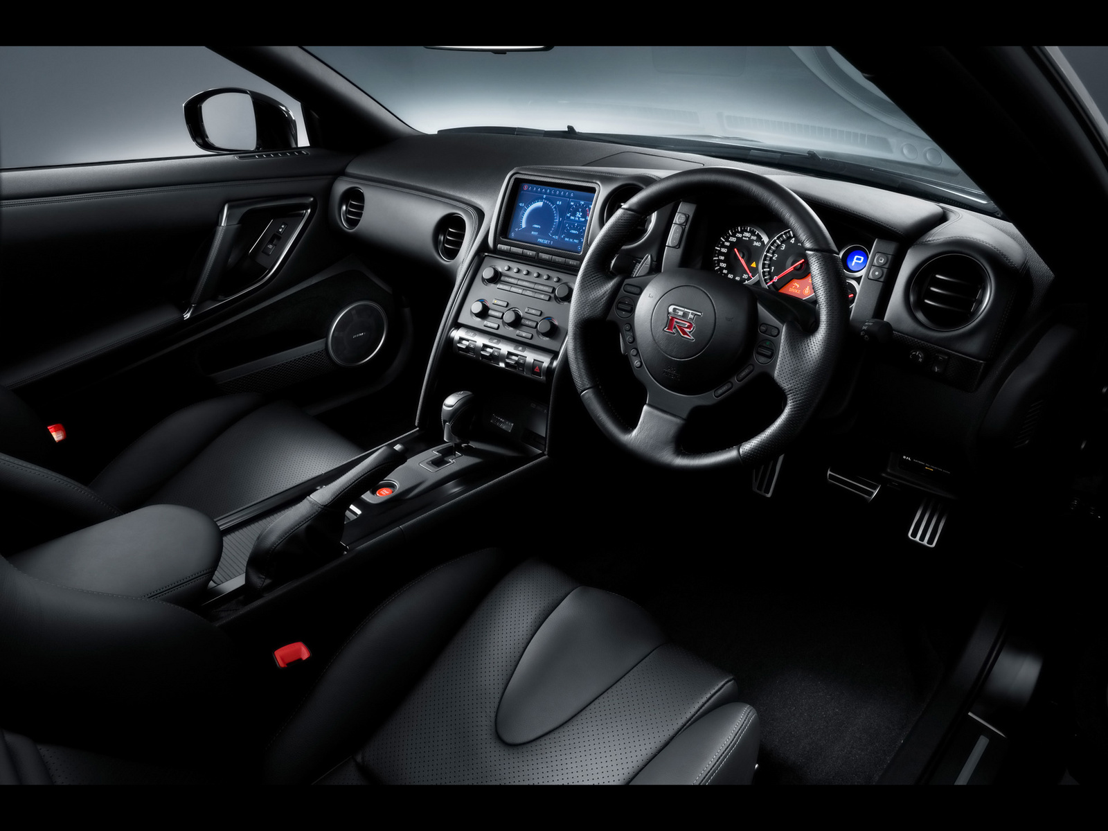 2012 Nissan gtr black edition interior #4