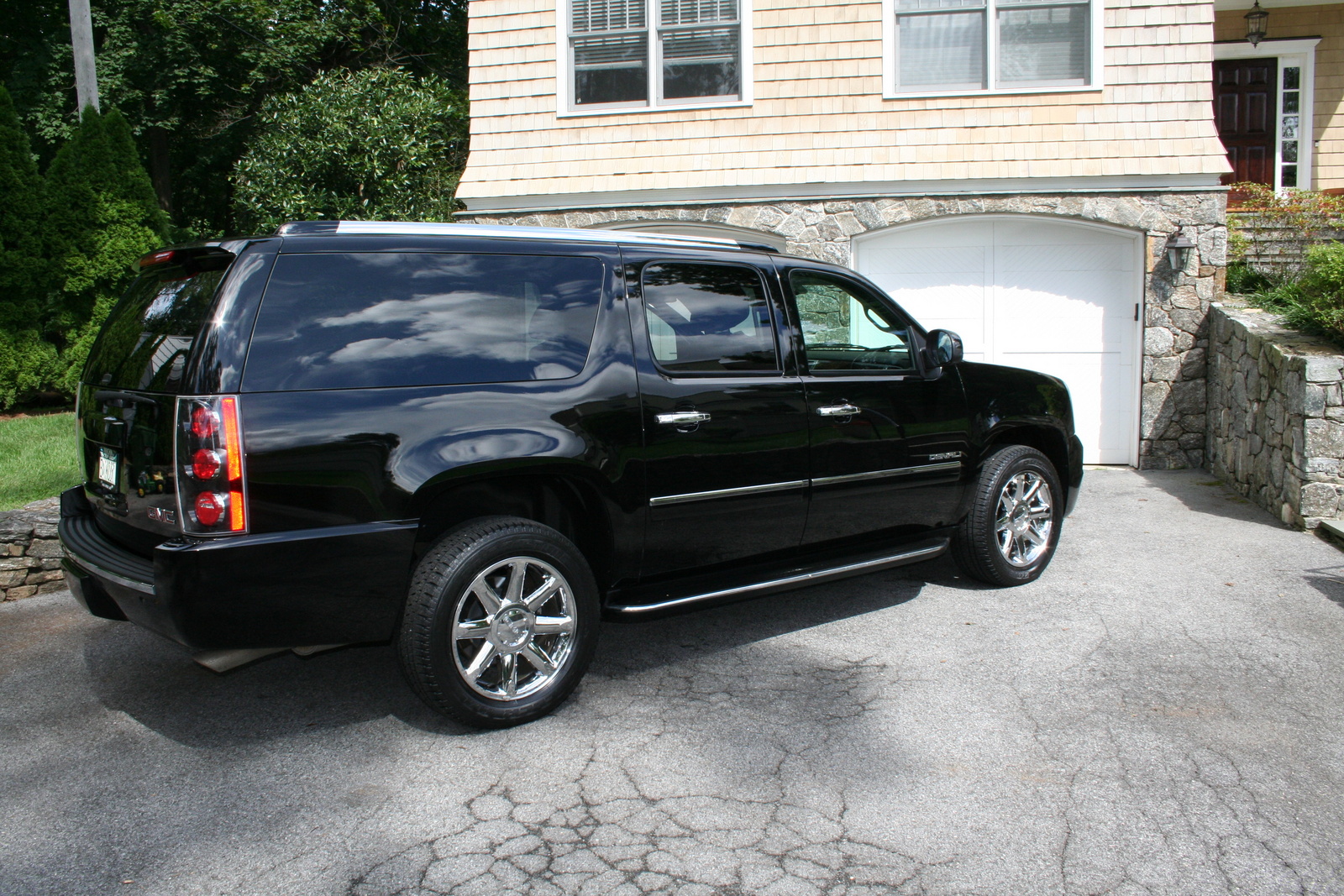 2010 yukon denali