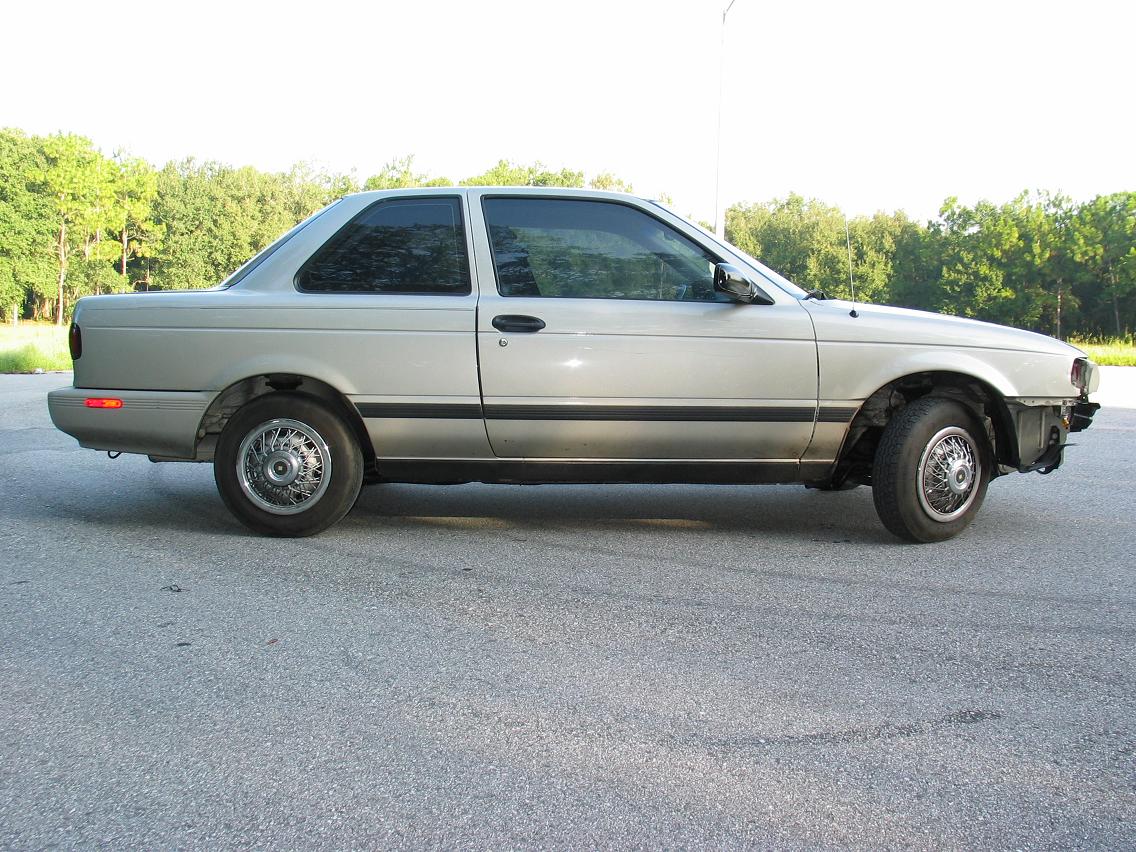 1994 Nissan sentra xe sedan