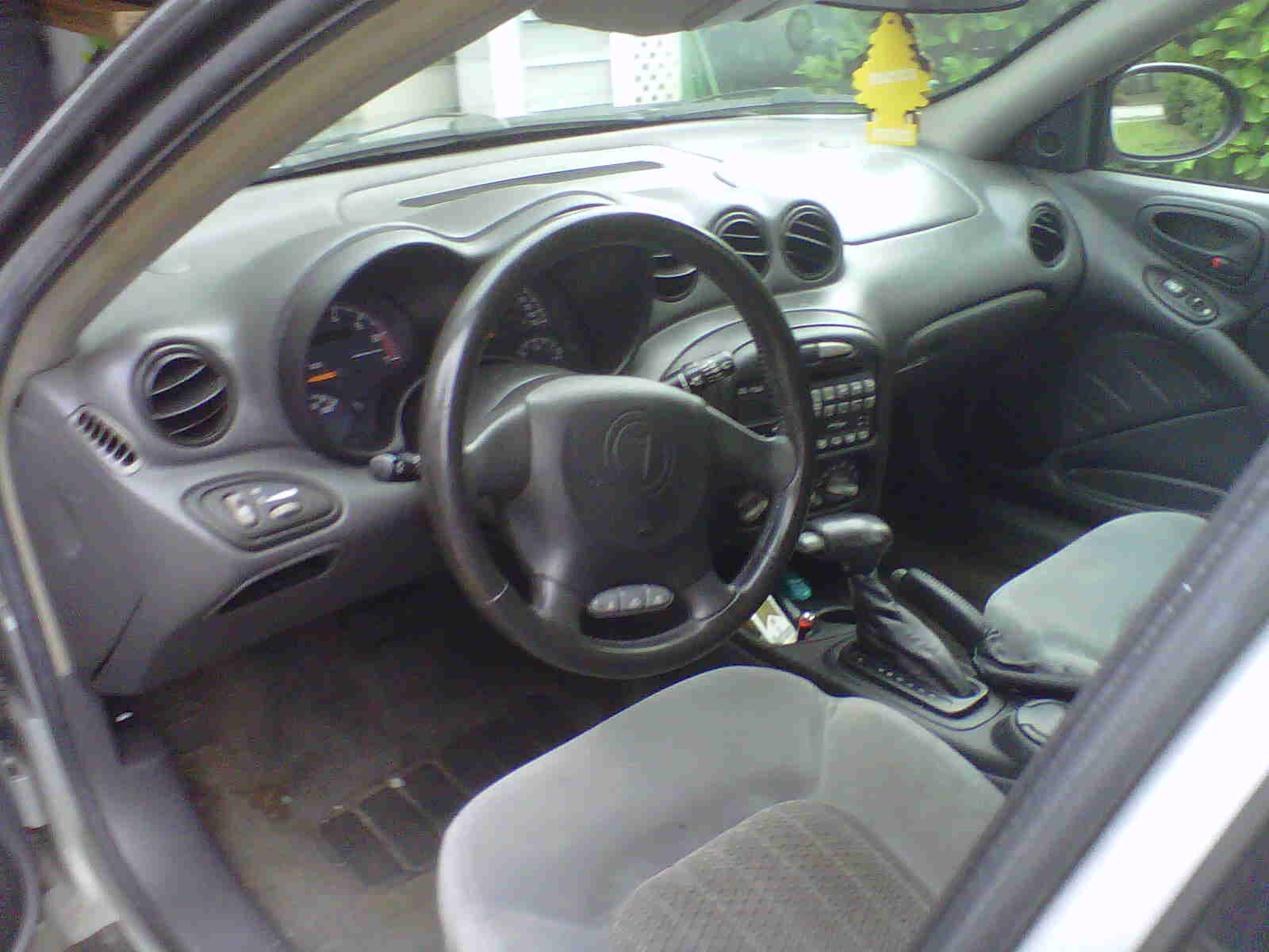 2004 Pontiac Grand Am Interior Pictures CarGurus