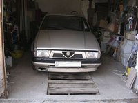 1987 Alfa Romeo 75 Overview 1987 Alfa Romeo 75 Overview