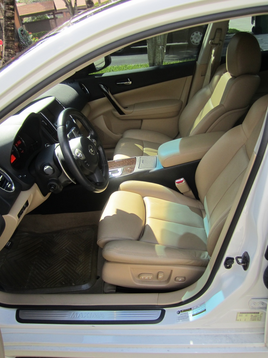 2010 Nissan Maxima
