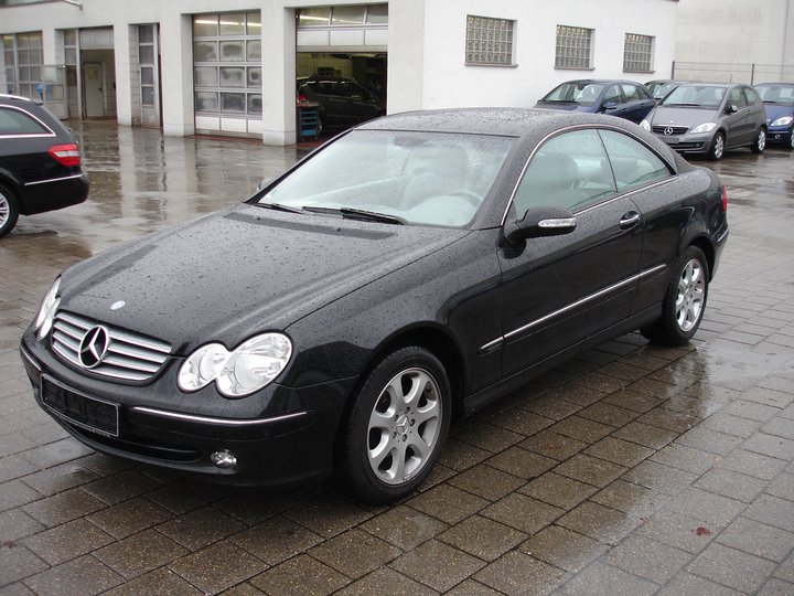 2005 Mercedes clk collectible car #6