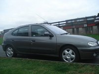 2000 Renault Megane Overview 2000 Renault Megane Overview