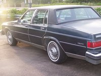 1990 Buick LeSabre Overview 1990 Buick LeSabre Overview