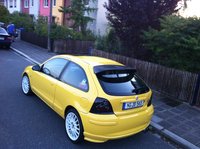 2001 MG ZR Overview 2001 MG ZR Overview