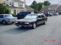 1992 Oldsmobile Ninety-Eight Overview 1992 Oldsmobile Ninety-Eight Overview