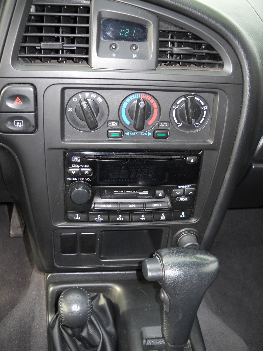 2002 Nissan pathfinder interior dimensions