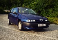 1997 Alfa Romeo 145 Overview 1997 Alfa Romeo 145 Overview