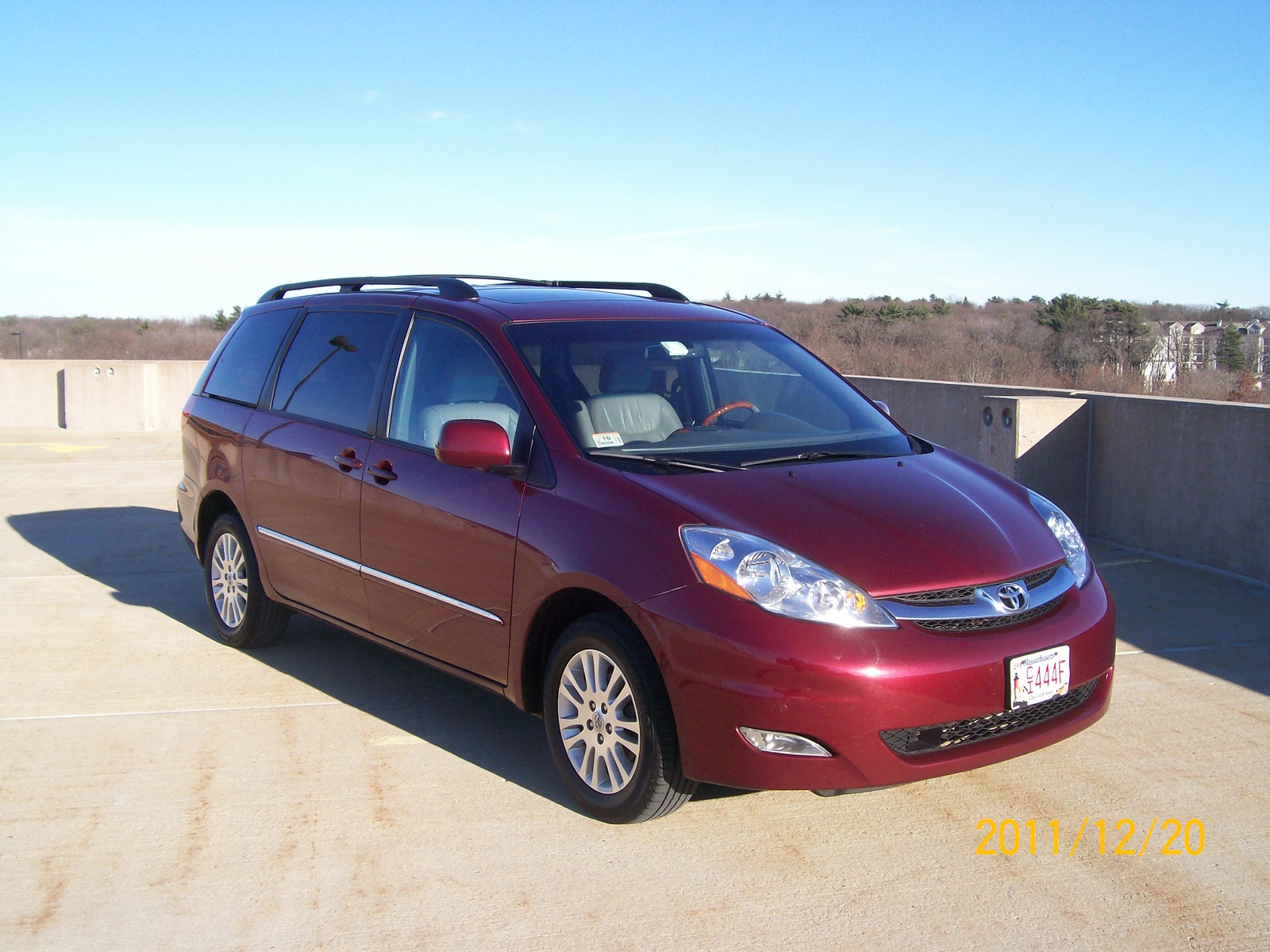 used 2008 toyota sienna le awd #5