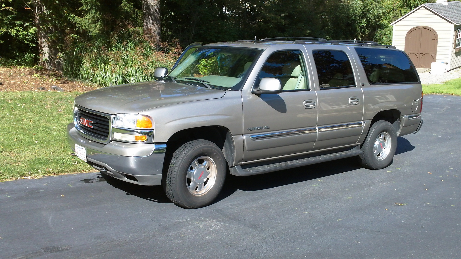 2002 GMC Yukon XL Pictures CarGurus