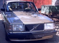 1990 Volvo 240 Overview 1990 Volvo 240 Overview