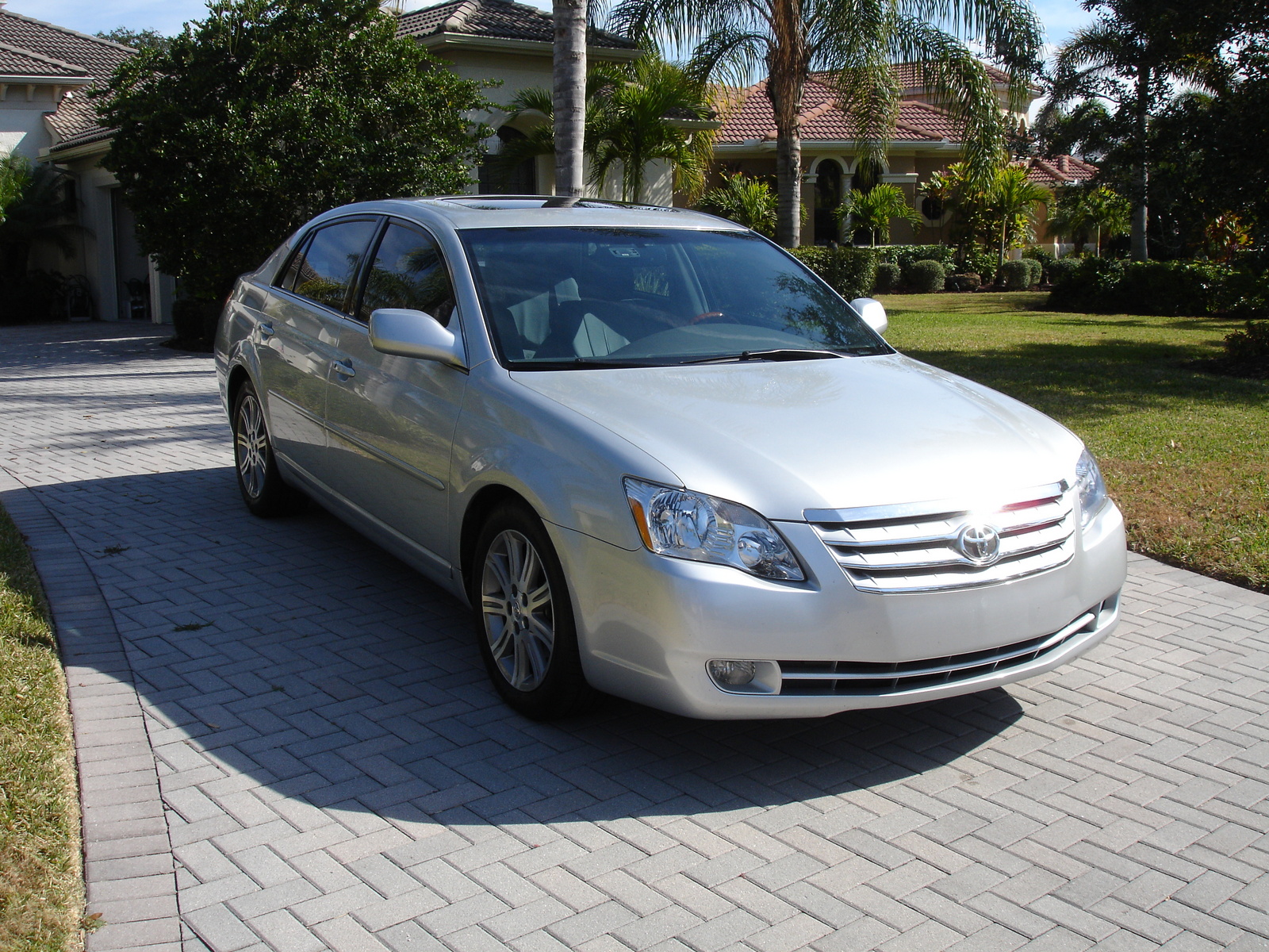 2007_toyota_avalon_limited pic 6135470254168681436