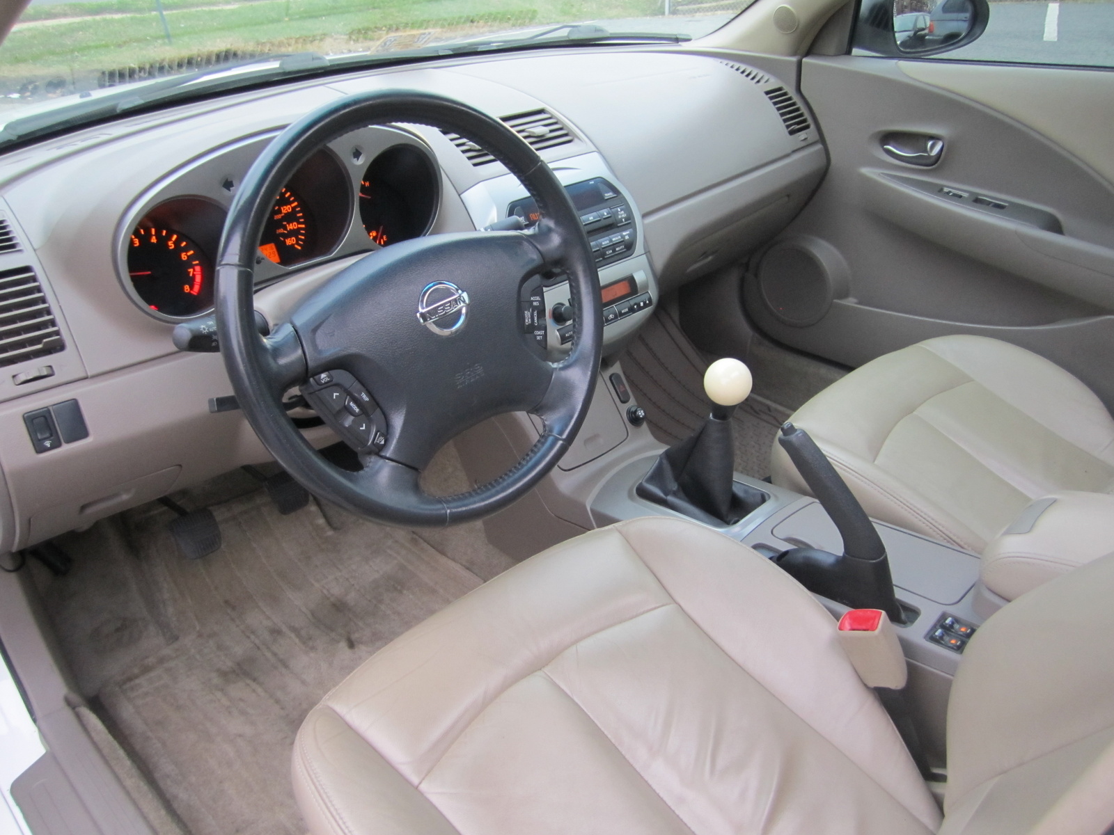 2004 Nissan altima interior accessories
