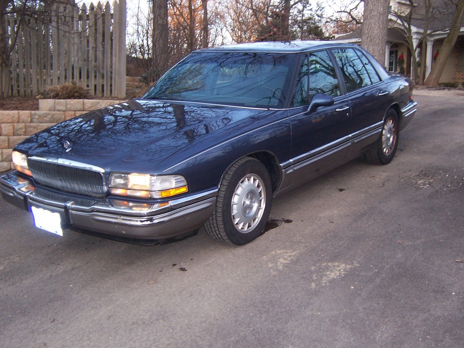 Picture of 1996 Buick Park Avenue 4 Dr Ultra Supercharged Sedan ...