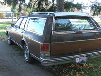 1989 Oldsmobile Custom Cruiser Overview 1989 Oldsmobile Custom Cruiser Overview