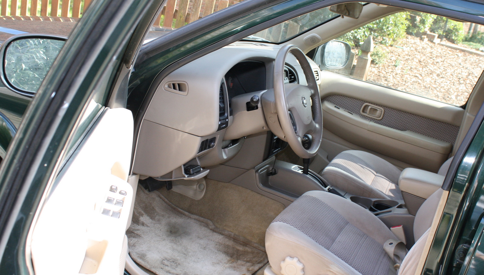 2002 Nissan pathfinder interior pictures