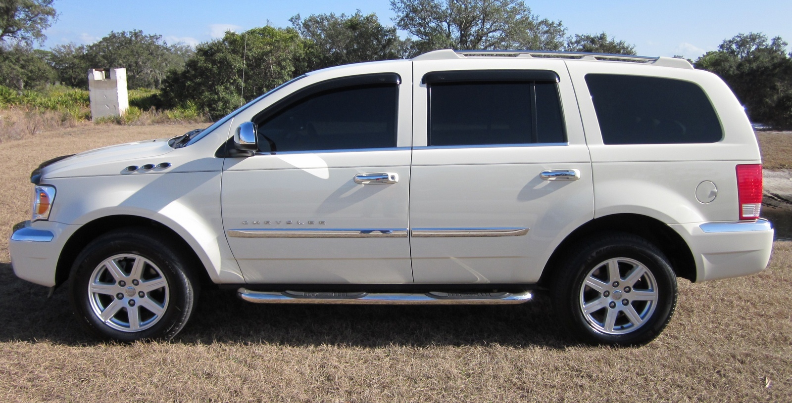 2007 Chrysler Aspen Pictures Cargurus