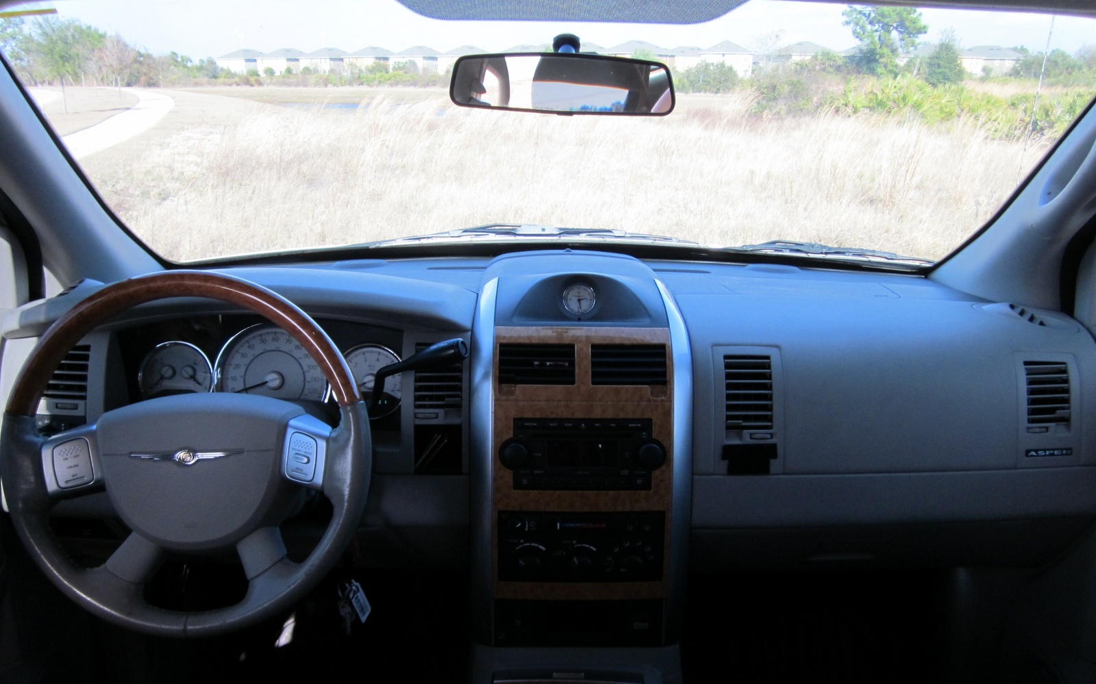 2007 Chrysler Aspen Pictures Cargurus