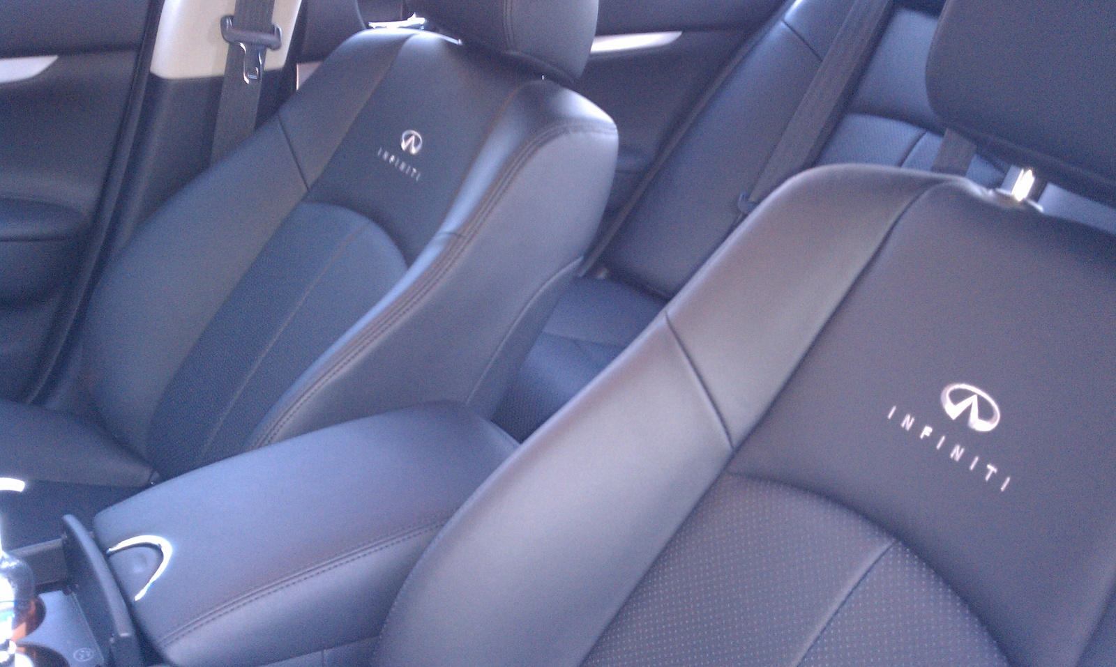 2010 Infiniti G37