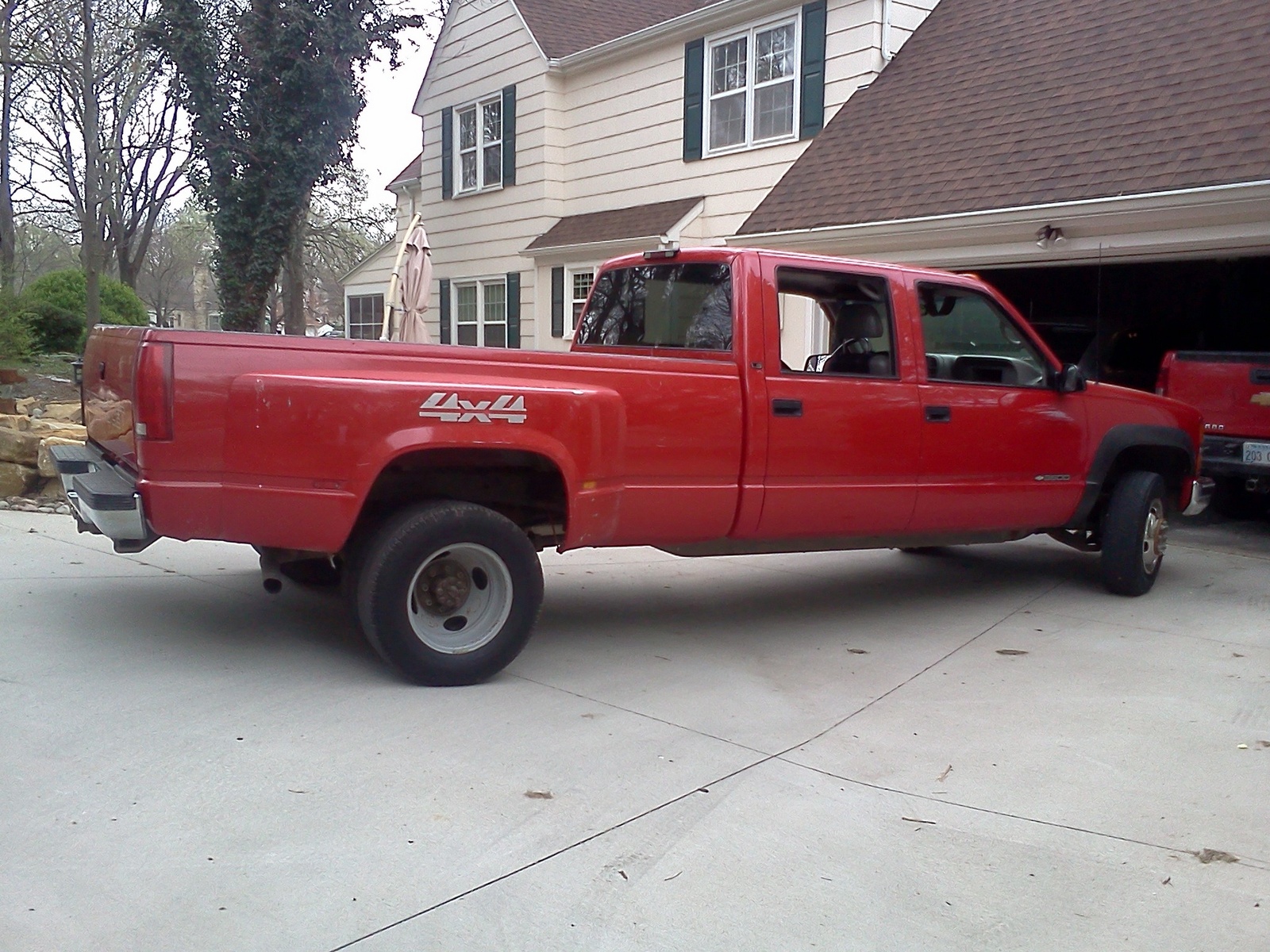 2000_chevrolet_c_k_3500_crew_cab_long_bed_4wd-pic-225948832903969133.jpeg