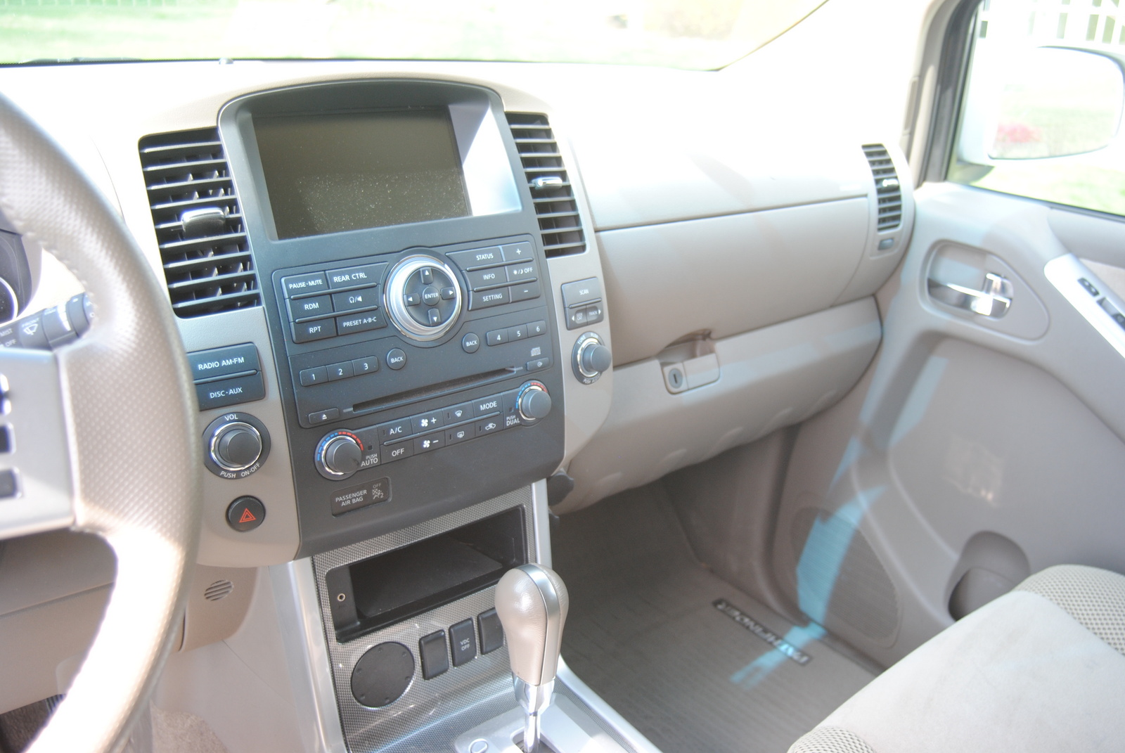 2009 Nissan pathfinder airbags #7