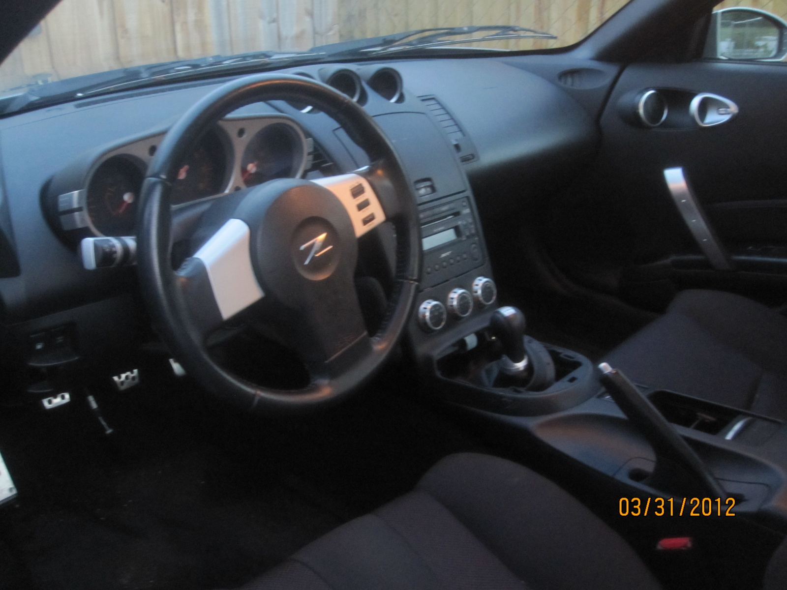 Nissan 350z 2003 interior #2