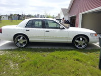 2000 Mercury Grand Marquis Overview 2000 Mercury Grand Marquis Overview