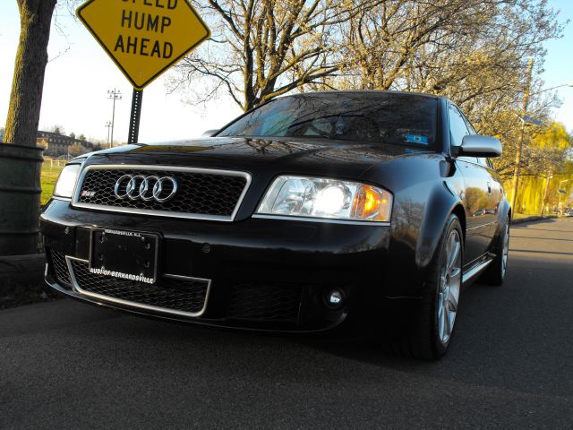 In 2003 Audi and its quattro GmbH subsidiary offered the Audi RS6
