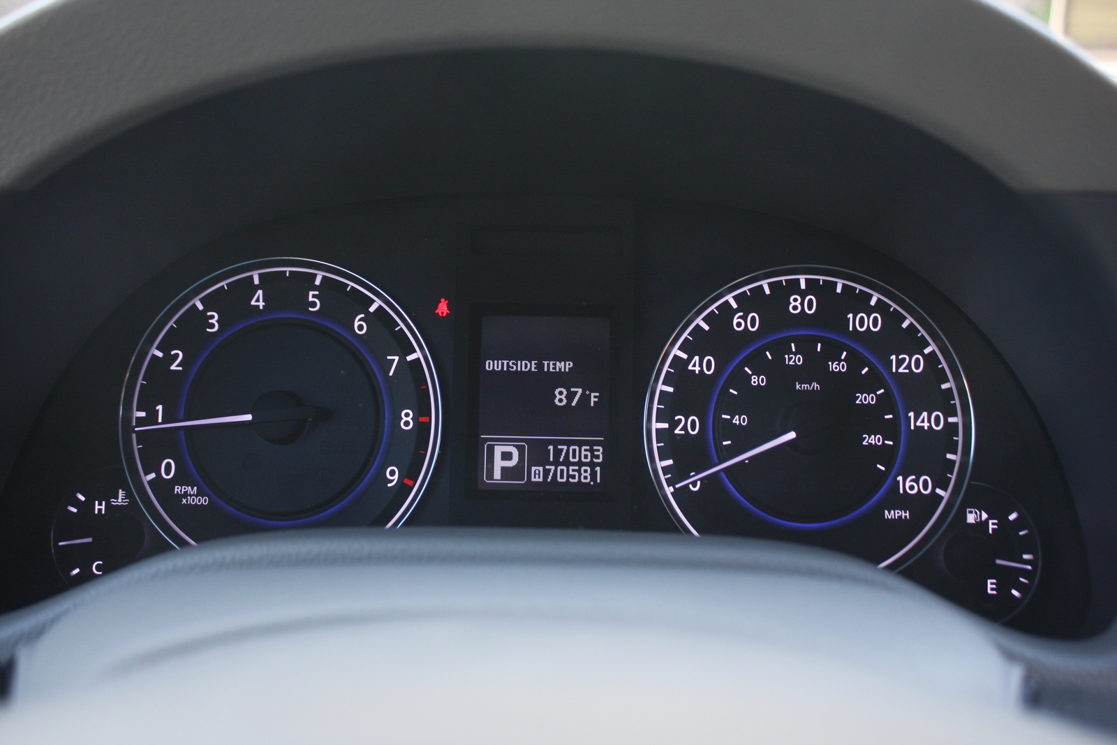 2011 Infiniti G37