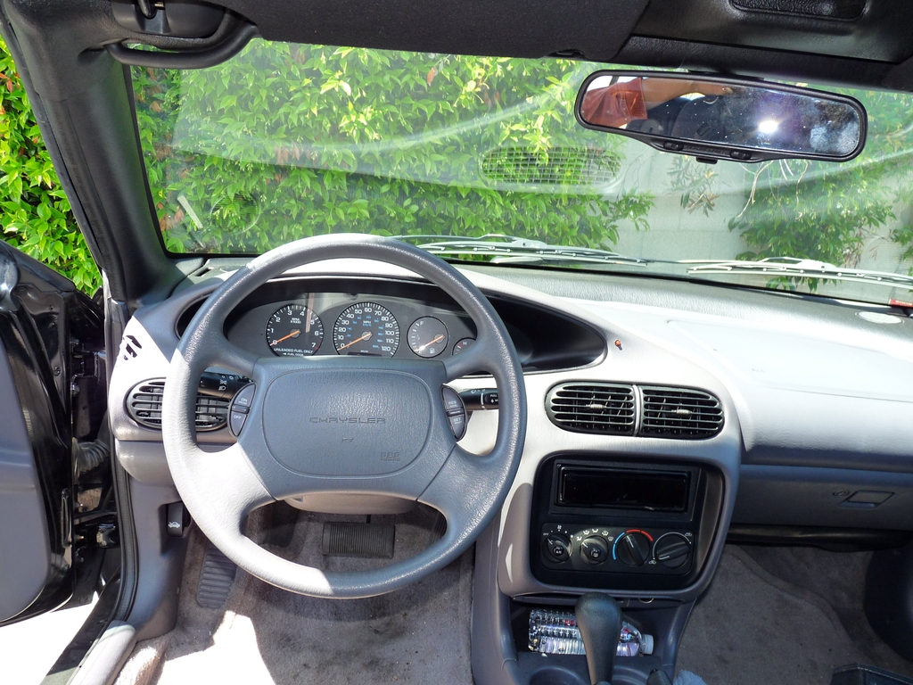 Chrysler sebring convertible interior #3