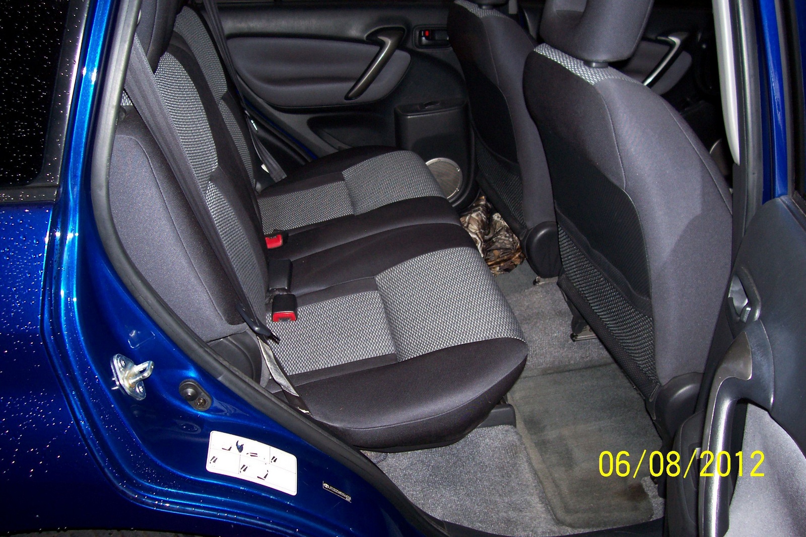 2005 toyota rav4 interior pictures #7