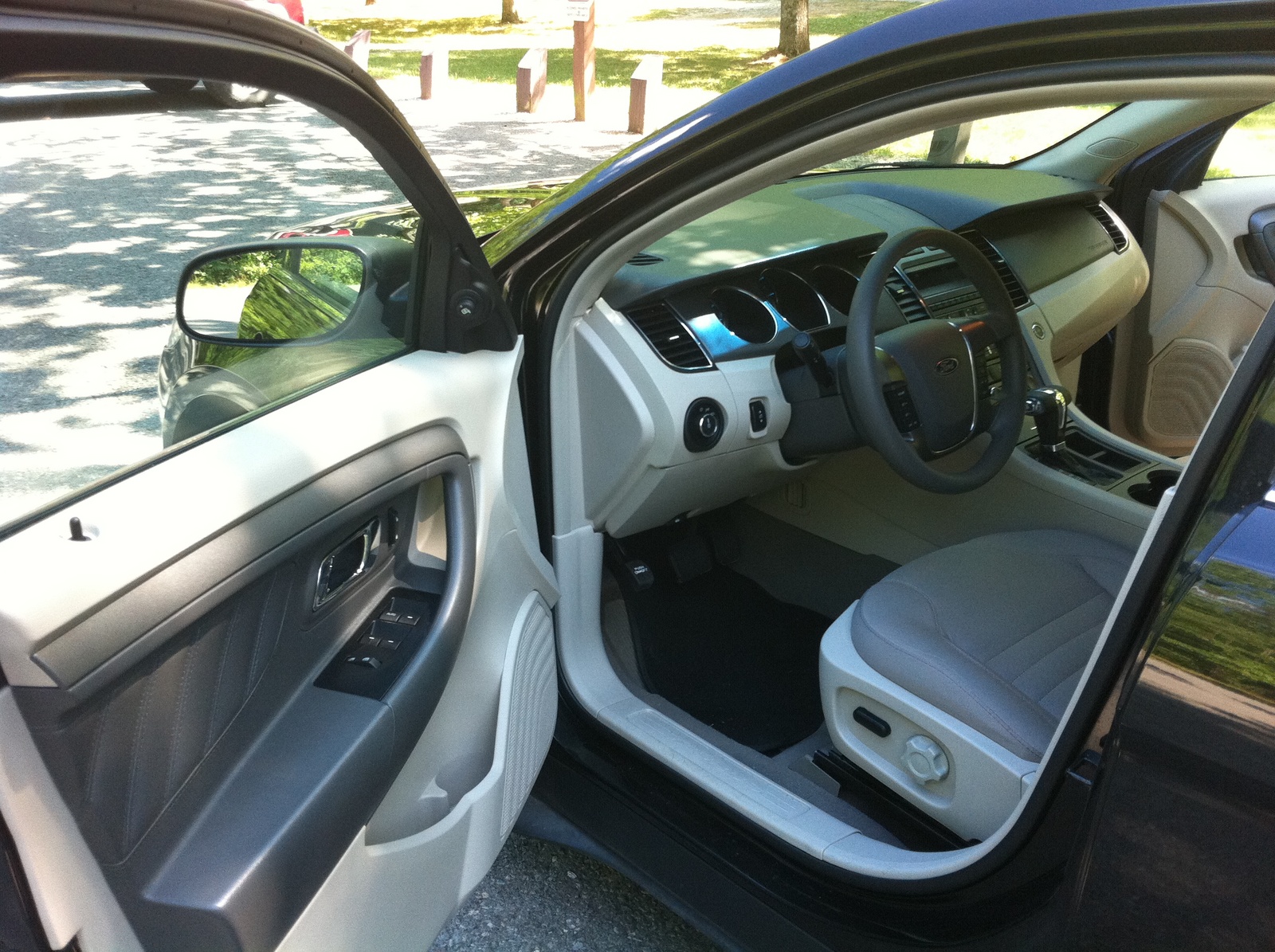 2010 Ford Taurus