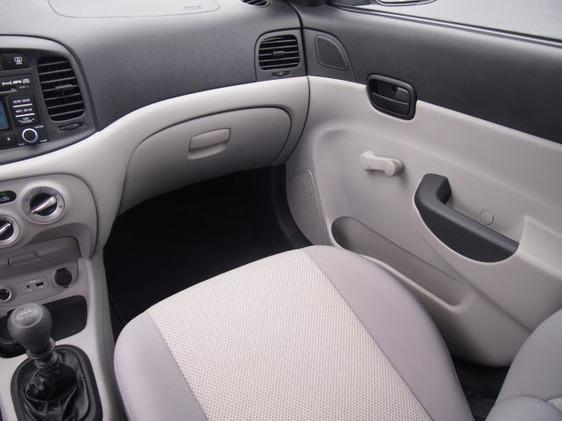 2010 Hyundai Accent