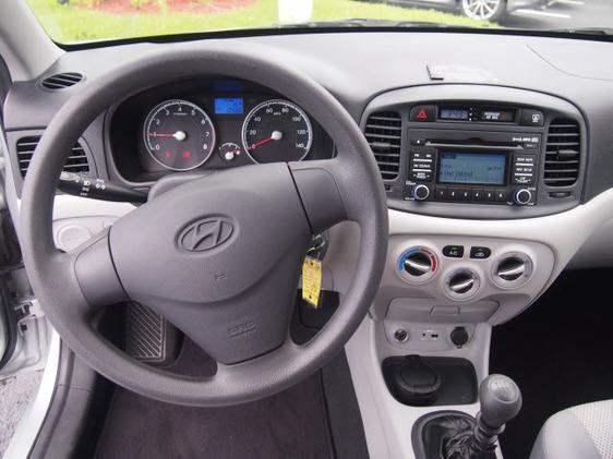 2010 Hyundai Accent