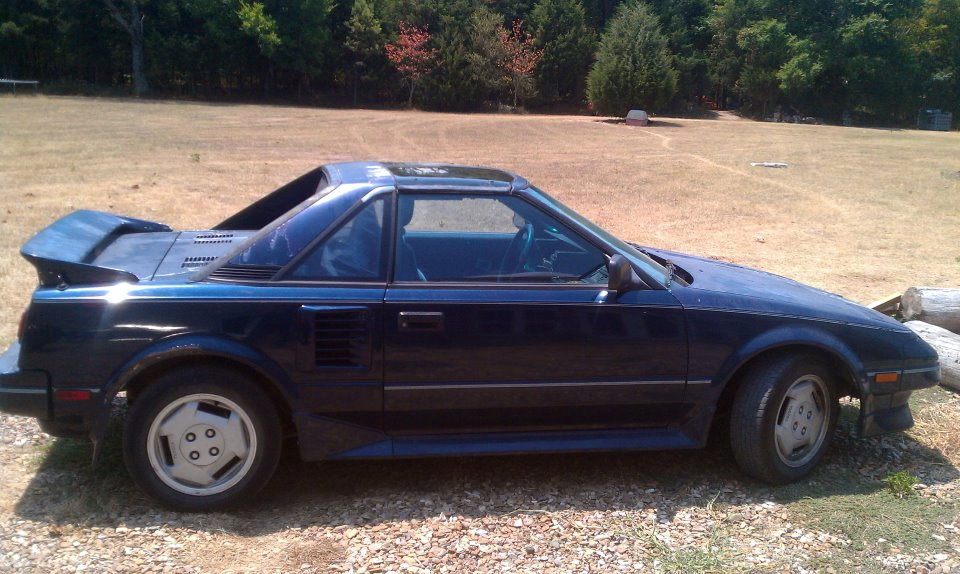Toyota mr2 and 1987