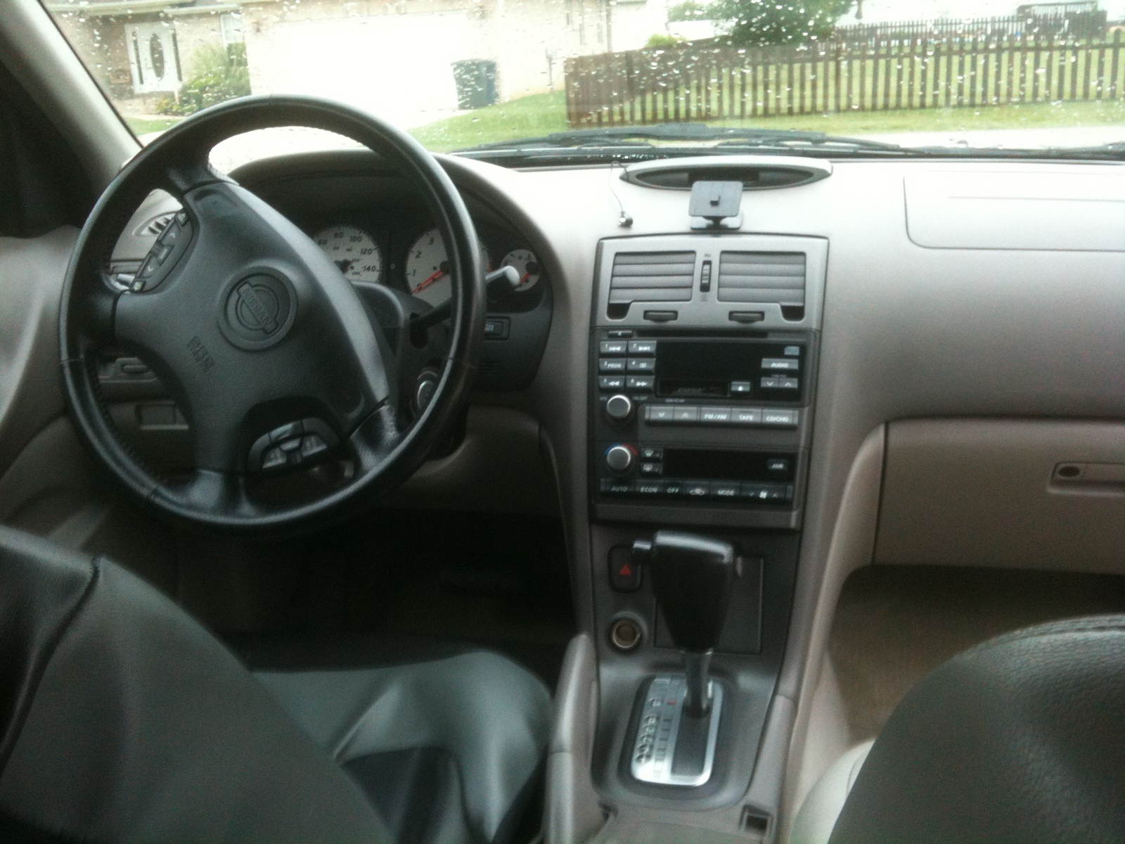 2001 Nissan maxima se interior