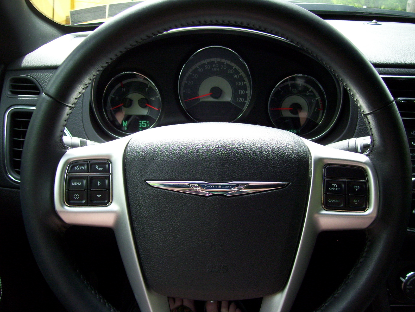 2011 Chrysler 200