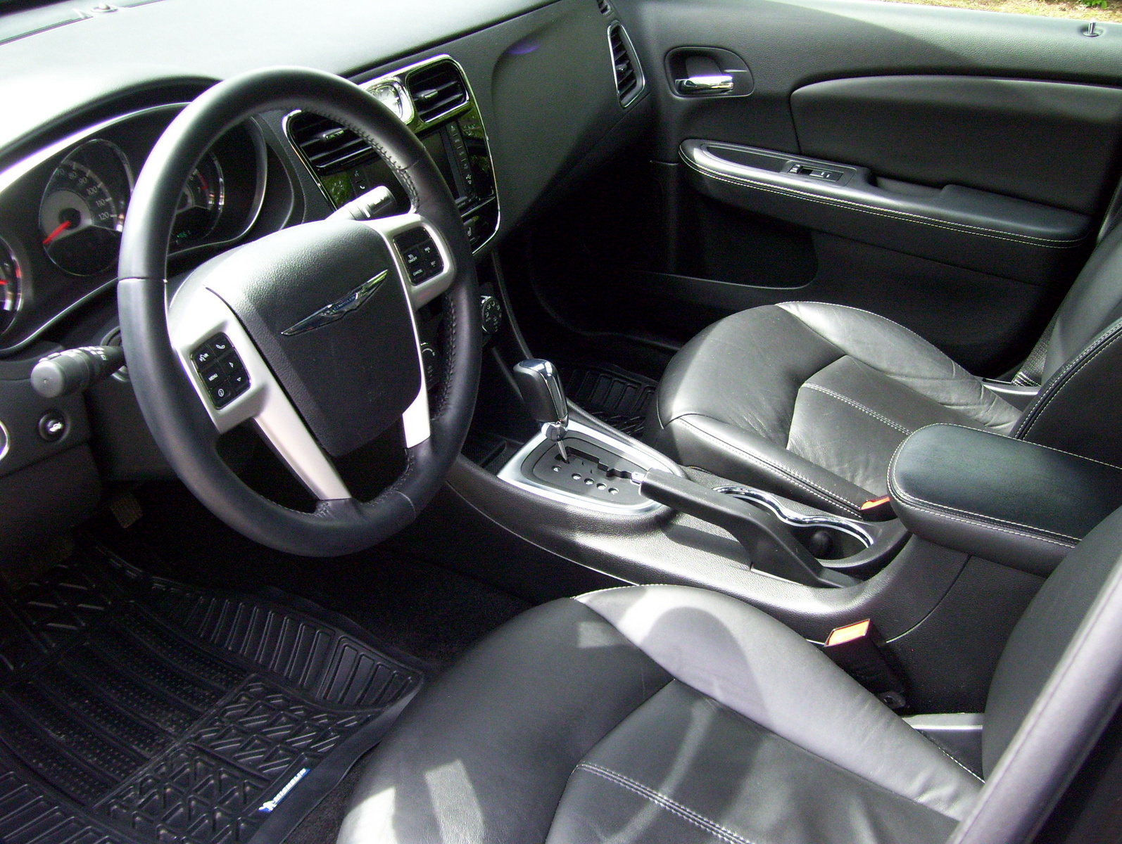 2011 Chrysler 200
