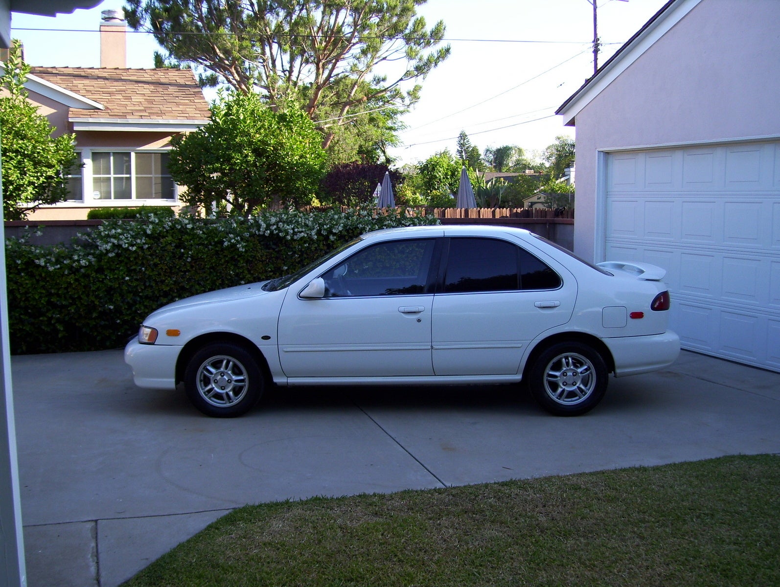1999 Nissan sentra gxe starter