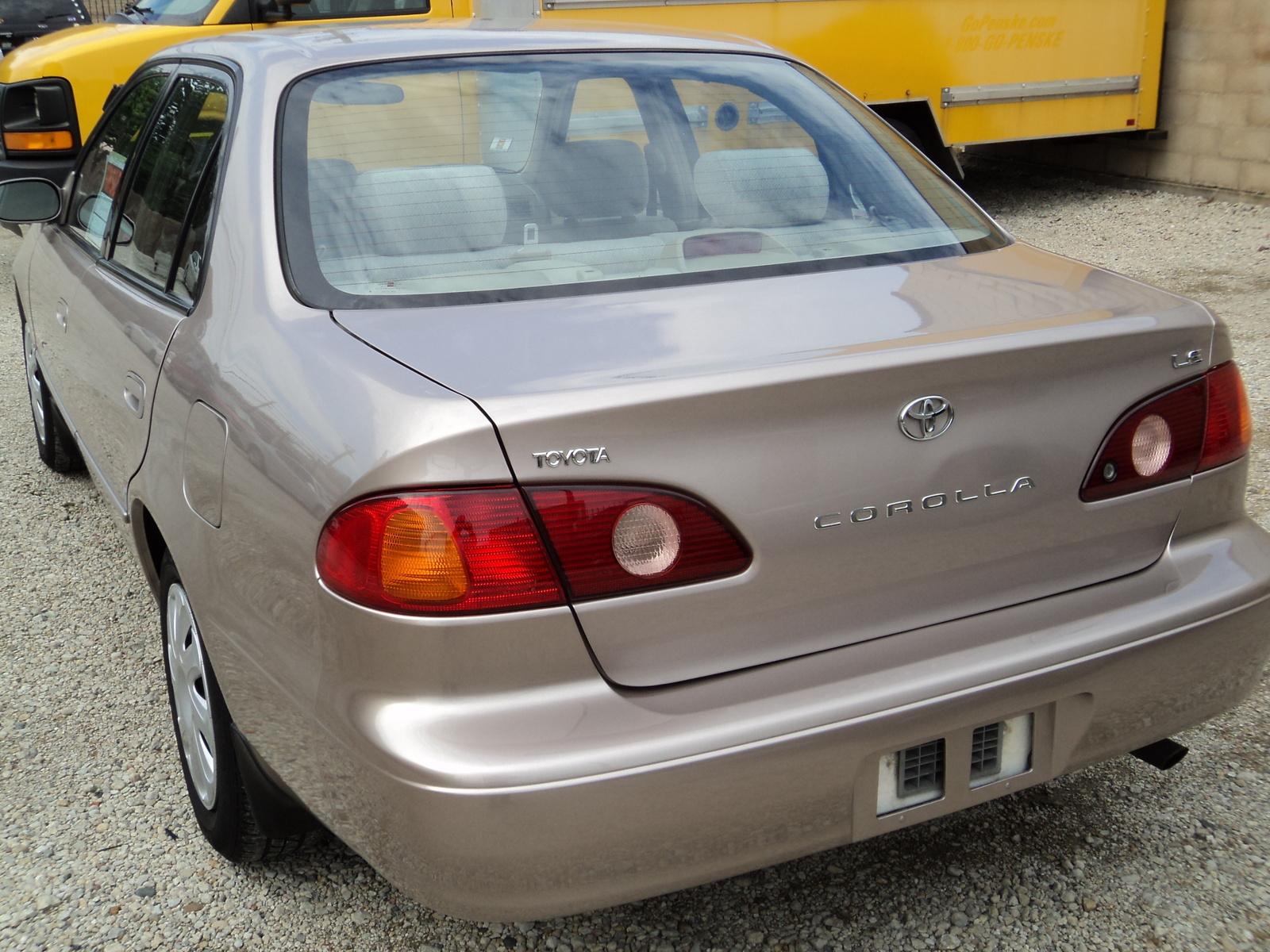 2001 Toyota corolla consumer review