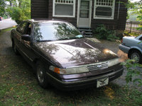 1993 Ford Crown Victoria Overview 1993 Ford Crown Victoria Overview