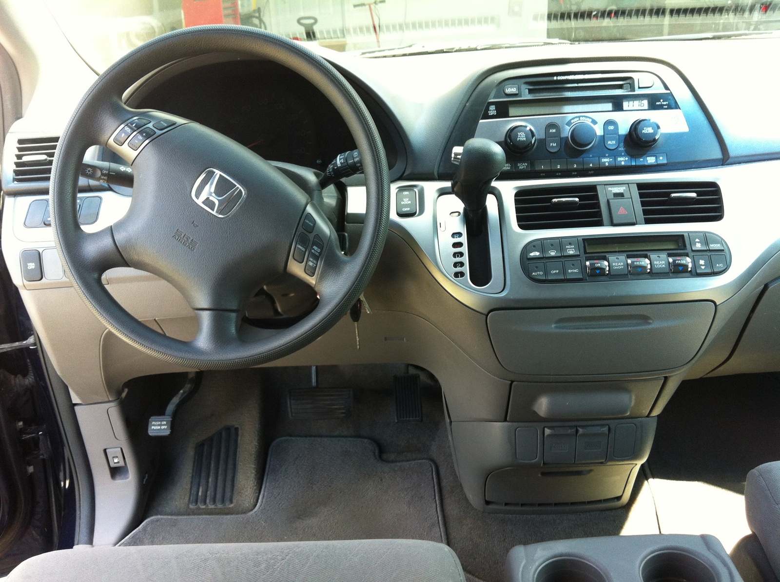 2008 Honda odyssey interior specs #4