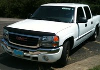 2005 GMC Sierra 1500HD Overview 2005 GMC Sierra 1500HD Overview
