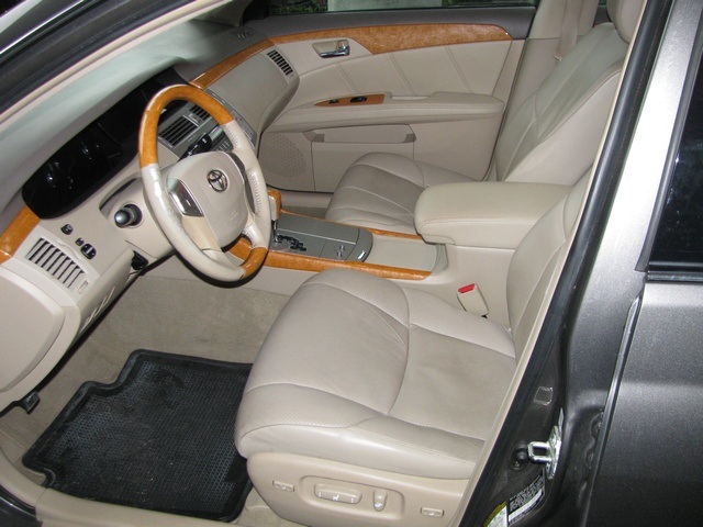 2010 Toyota Avalon