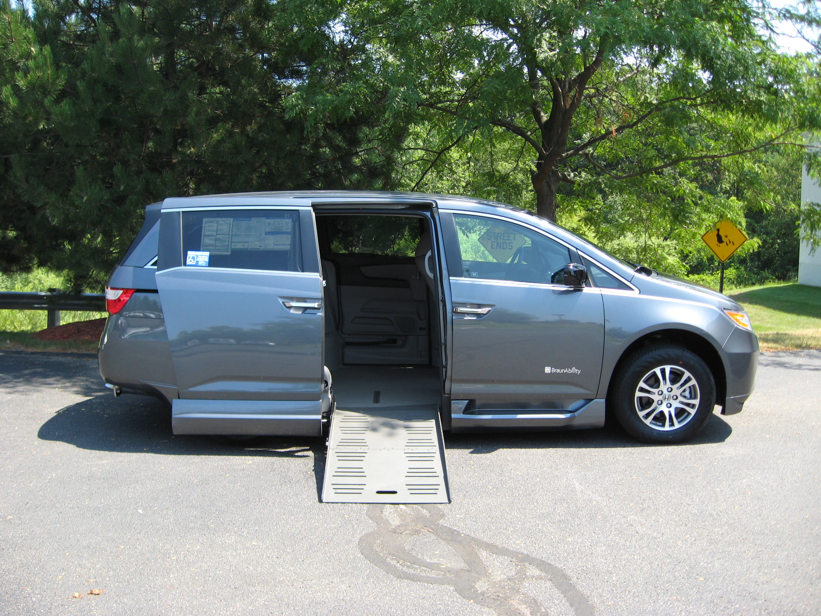 2012 Honda odyssey standard features #7
