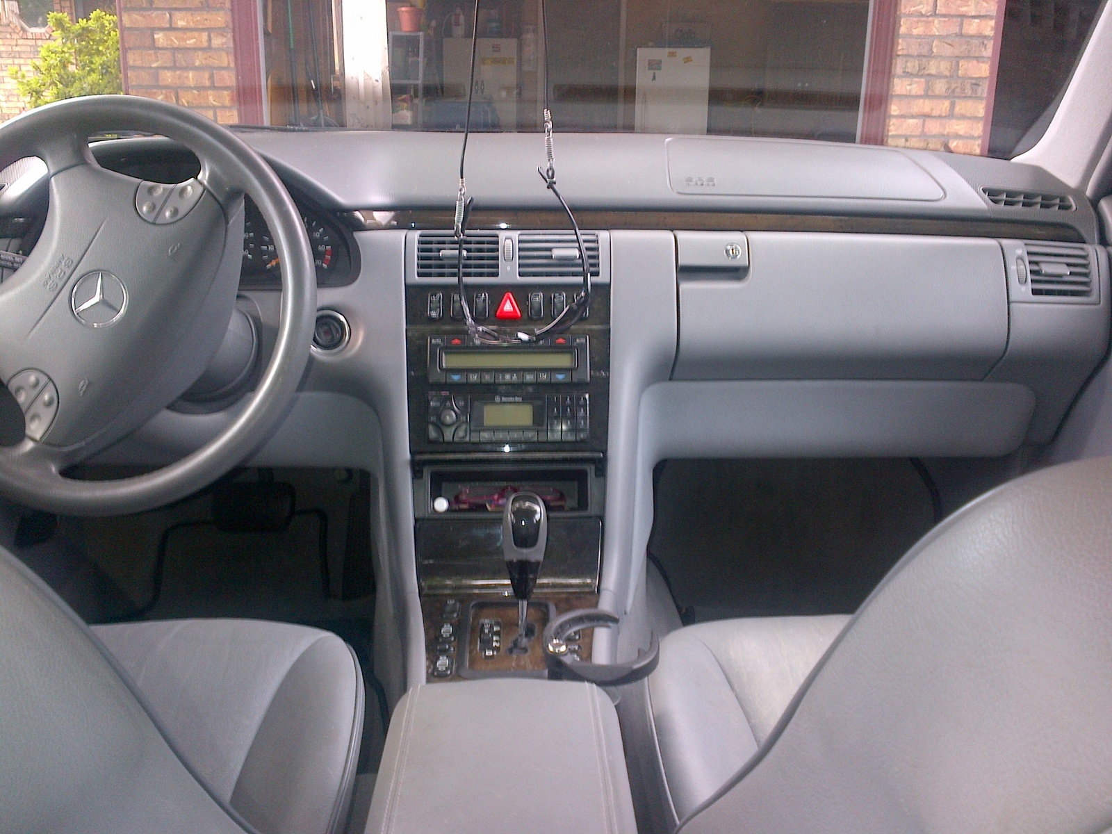 Picture Of 2002 Mercedes Benz E Class E430 4matic Interior